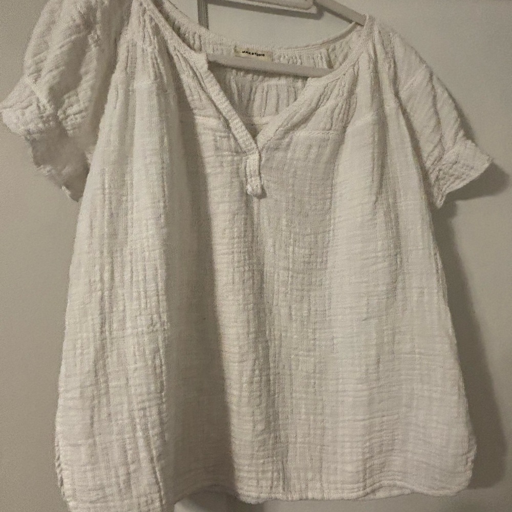 Women's White Top